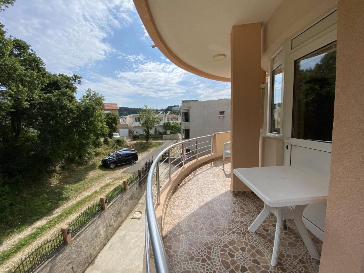 Guest House Koliqi Ulcinj Extérieur photo