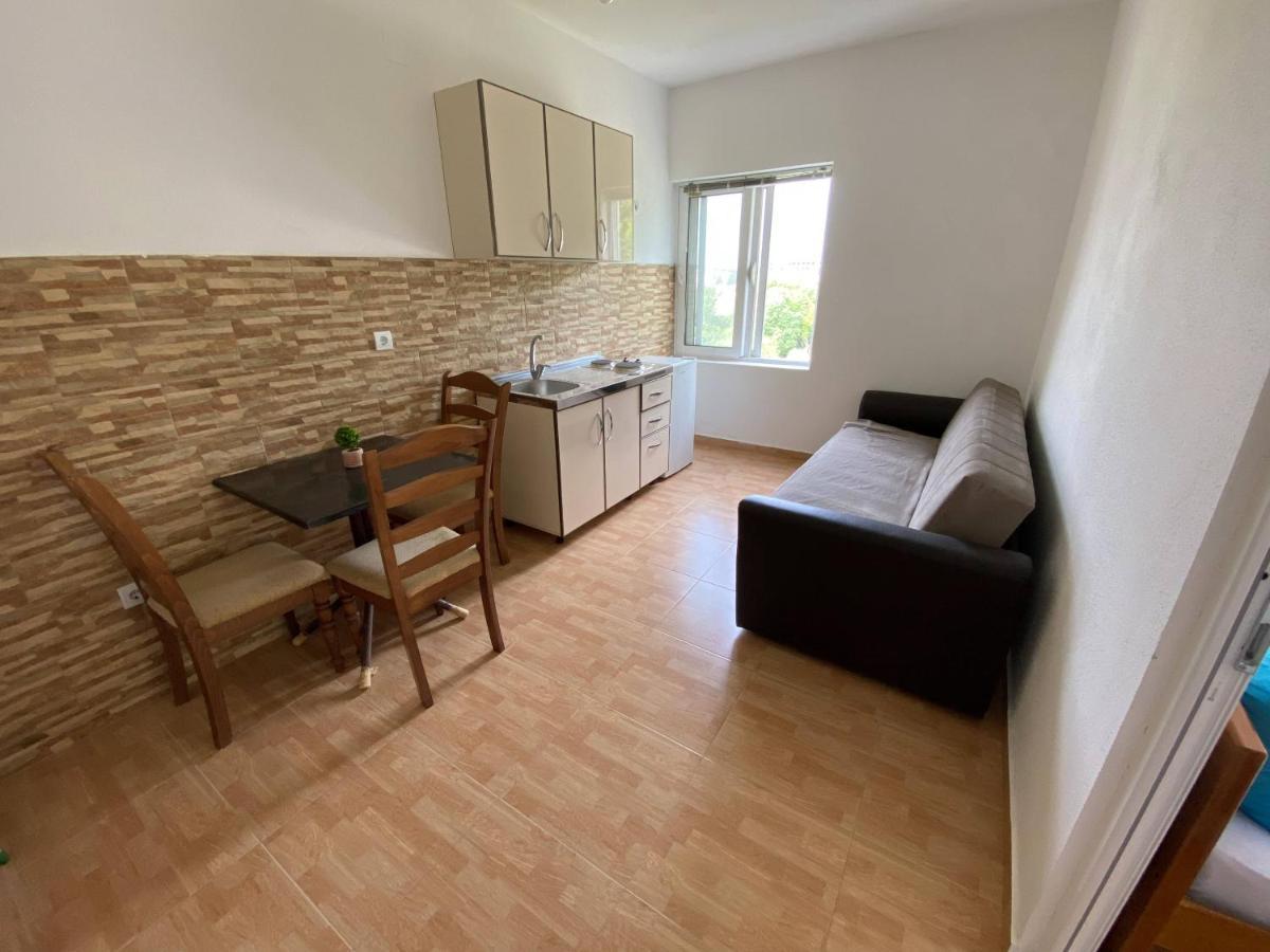 Guest House Koliqi Ulcinj Extérieur photo