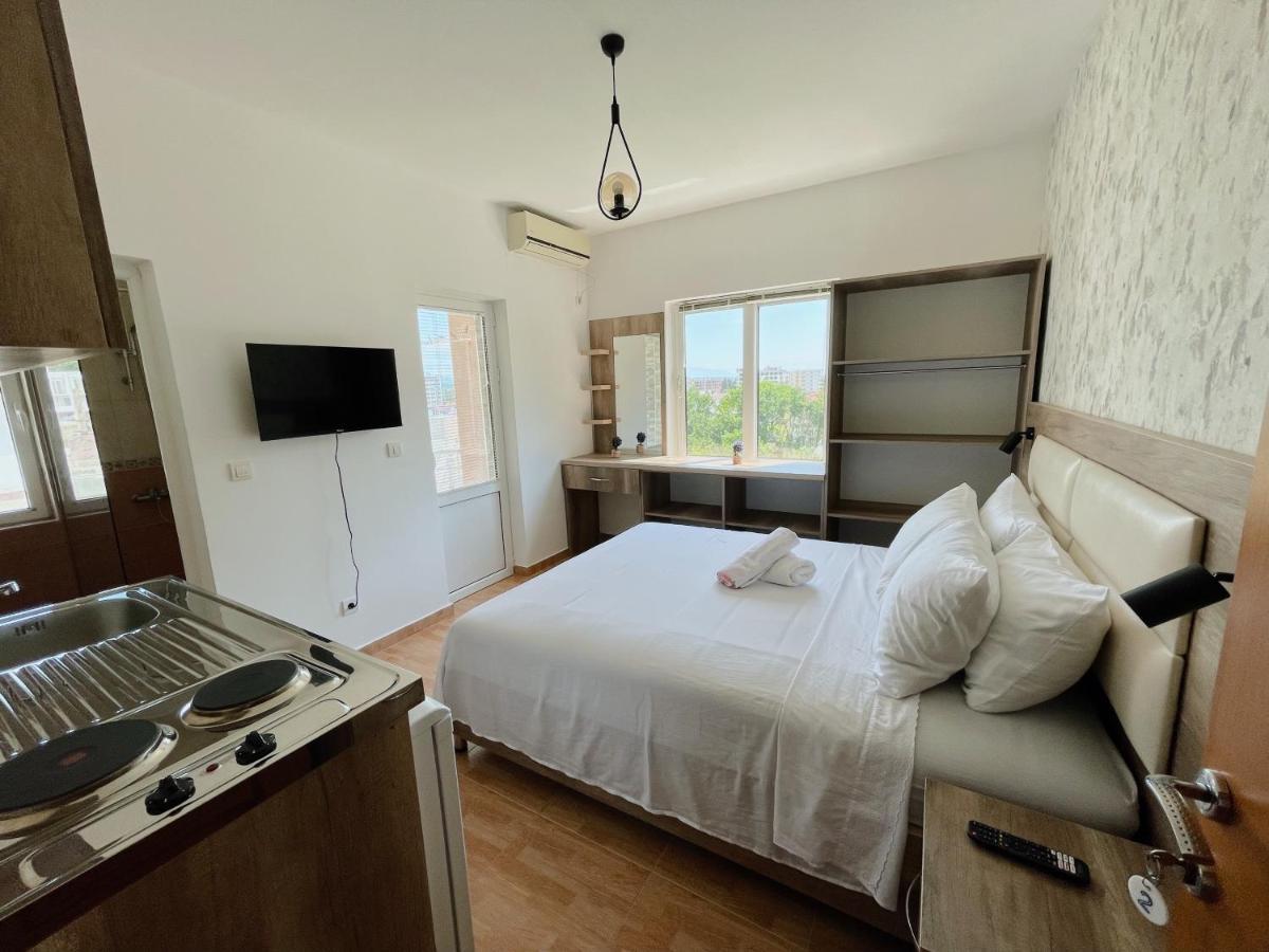 Guest House Koliqi Ulcinj Extérieur photo